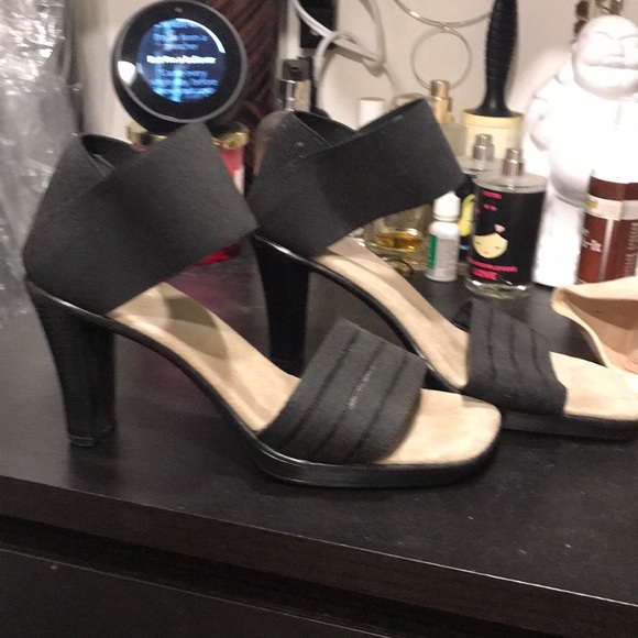 Heels - Picture 2 of 2